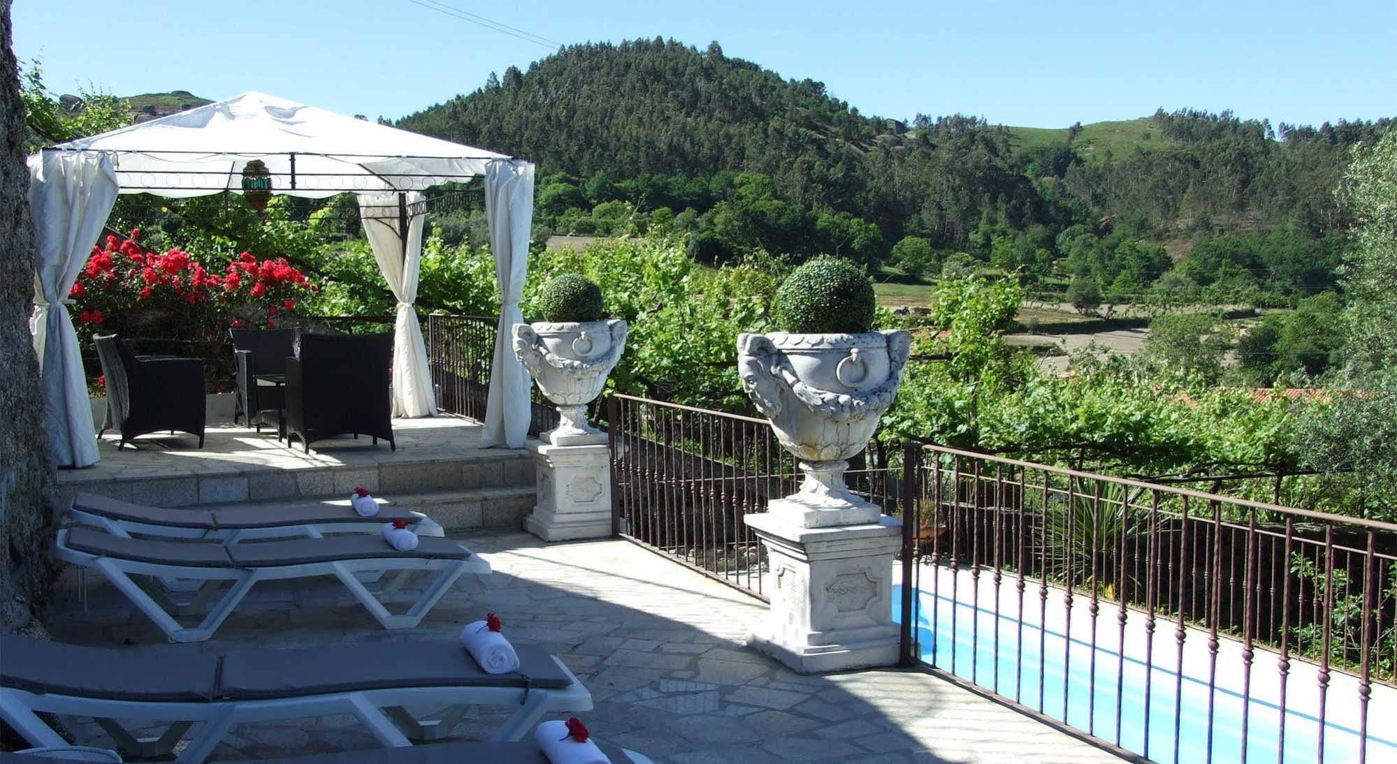 Boutique Hotel Solar Dos Anjos Виейра до Миньо Екстериор снимка